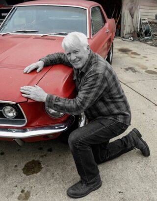 Ma belle-mère a vendu la Mustang de 1968 de mon père avant son enterrement – Son expression quand le juge a lu l’avenant final était inestimable