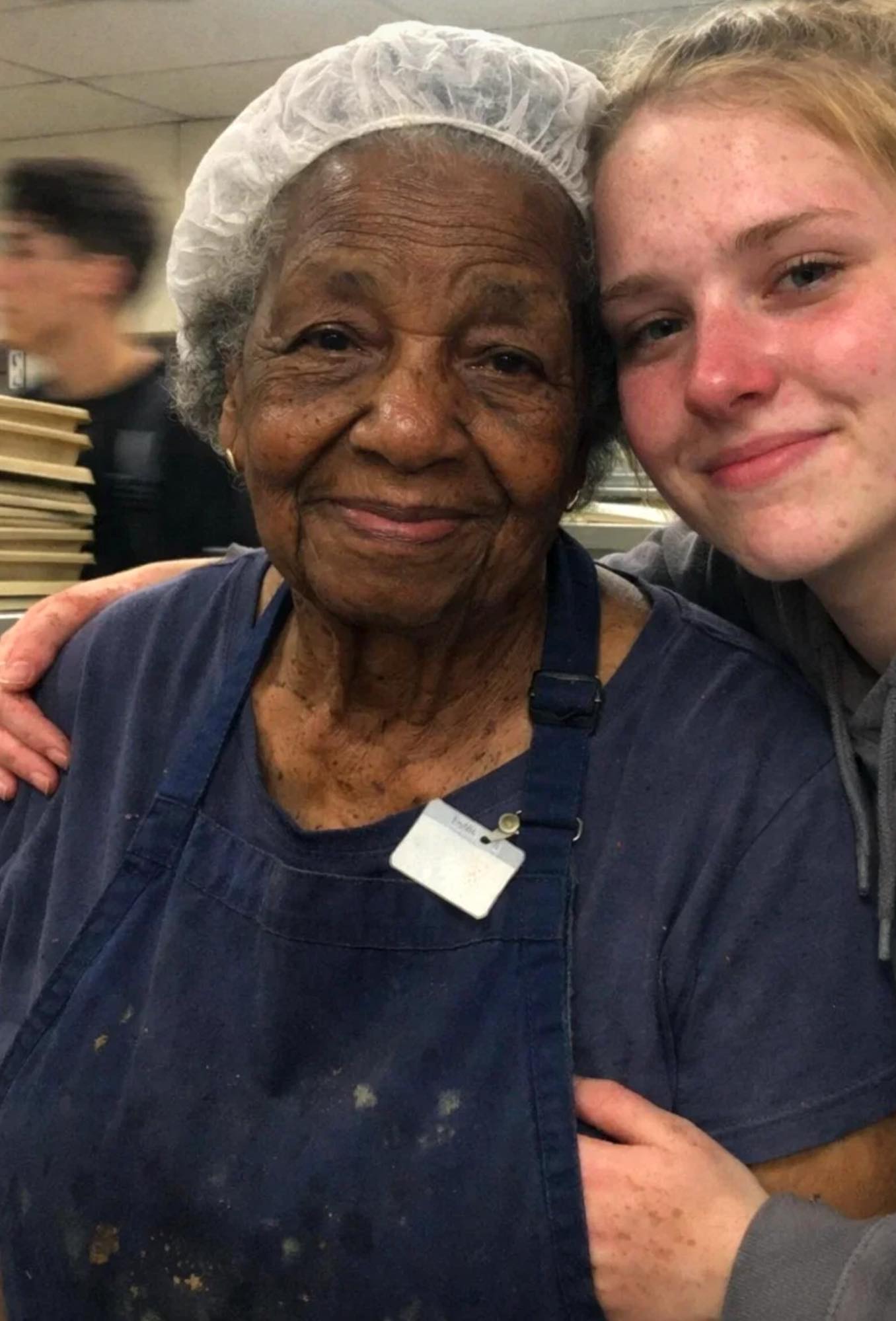 The Lunch Lady’s Granddaughter: The Silence That Broke a High School Graduation