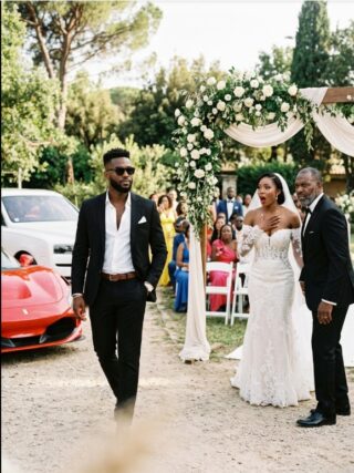 She Invited Her Poor Ex to Humiliate Him… But He Arrived in Luxury Cars