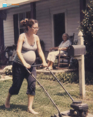 I Helped My 82-Year-Old Neighbor — The Next Morning, The Sheriff Knocked